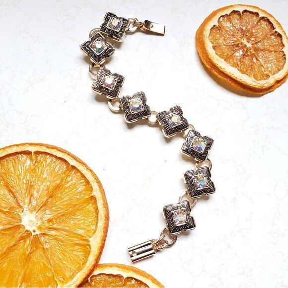 Vintage Goldtone & Rhinestone Link Bracelet - Picture 1 of 4